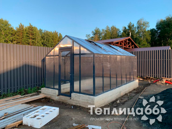 Теплица Рада Гарденикс 3 П под сотовый поликарбонат, ширина 3 м